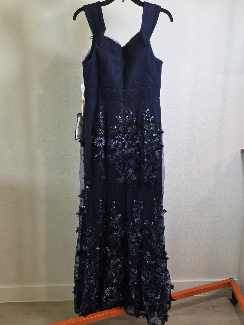 NWT Aidan Mattox Navy 3D Floral Embroidered Formal Gown Dress Sz 12 $595 Luxury - Picture 8 of 13